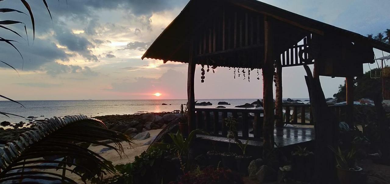 Beach House Kampung Genting Eksteriør billede